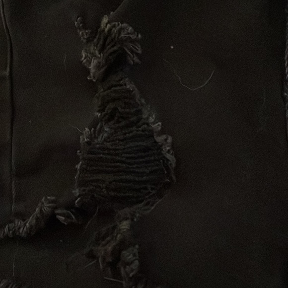 Black distressed Jean short shorts.  The icon short - Picture 3 of 5